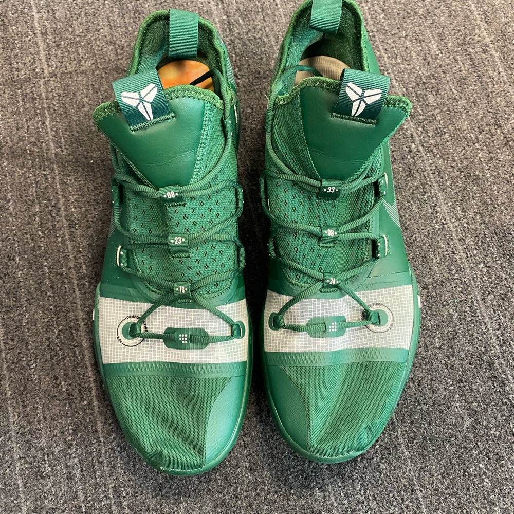Size 17 Kobe A.D’s